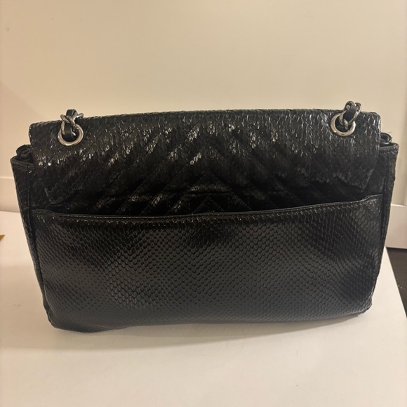 KARL LAGERFELD Paris Agyness shoulder Bag with Silver Tone Chain Straps - Picture 4 of 12